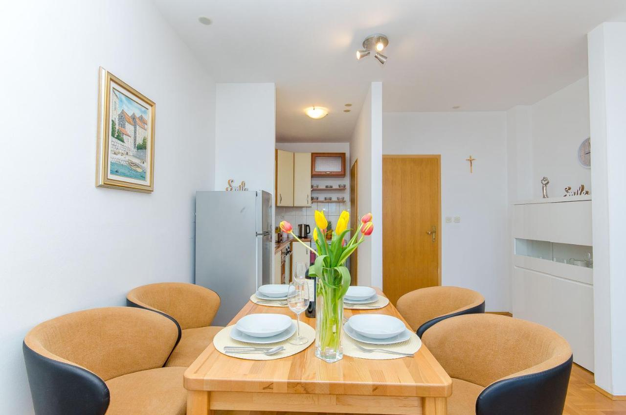 Spacious Apartment Smile With Terrace And Secure Garage Split Exterior foto